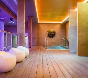 Hotel Moon & Spa
