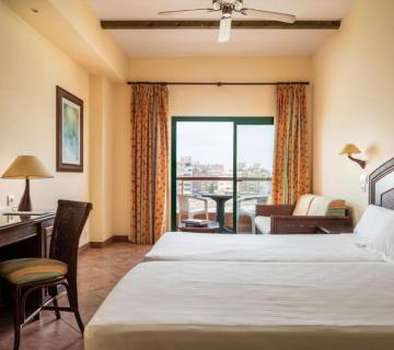 Hotel Alegria Colonial Mar
