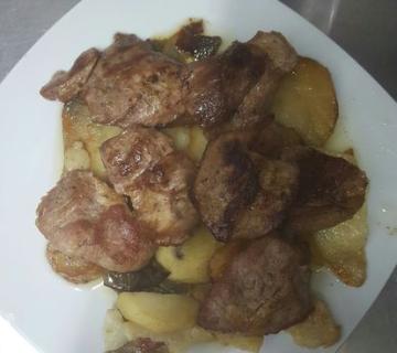 MESÓN AL PIE DE LA TORRE