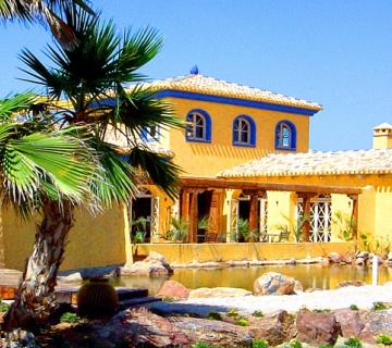 THE CLUB HOUSE