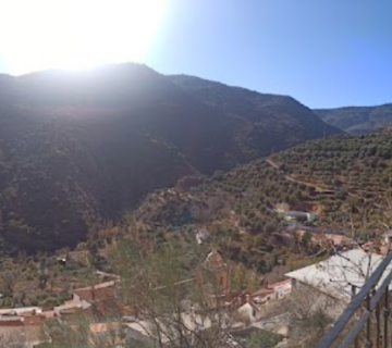 MIRADOR DE LAROYA