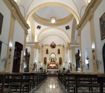 IGLESIA PARROQUIAL DE LUCAINENA DE LAS TORRES