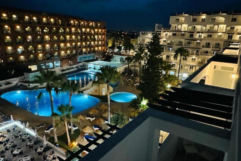 Hotel Bahía Serena