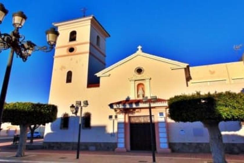 IGLESIA DE LA VIRGEN DE LA CABEZA (BENAHADUX)