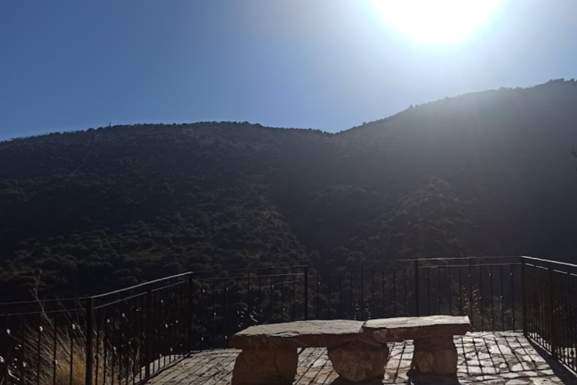 MIRADOR DE LAROYA