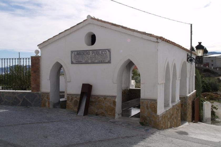 Lavadero Público de Urrácal