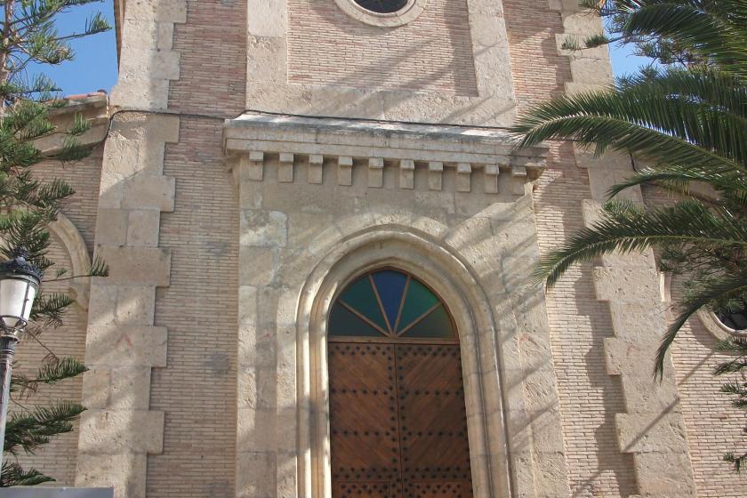 IGLESIA DE SANTIAGO (ARBOLEAS)
