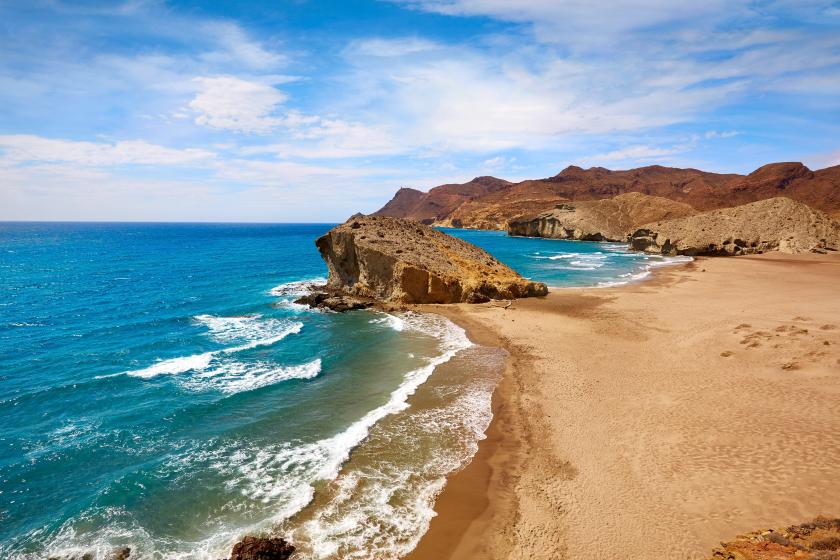 PLAYA DE MONSUL